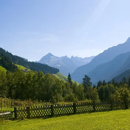 بيت ضيافة Gastehaus Hochtirol