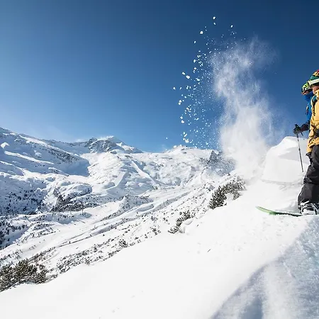 بيت ضيافة Gastehaus Hochtirol تكس